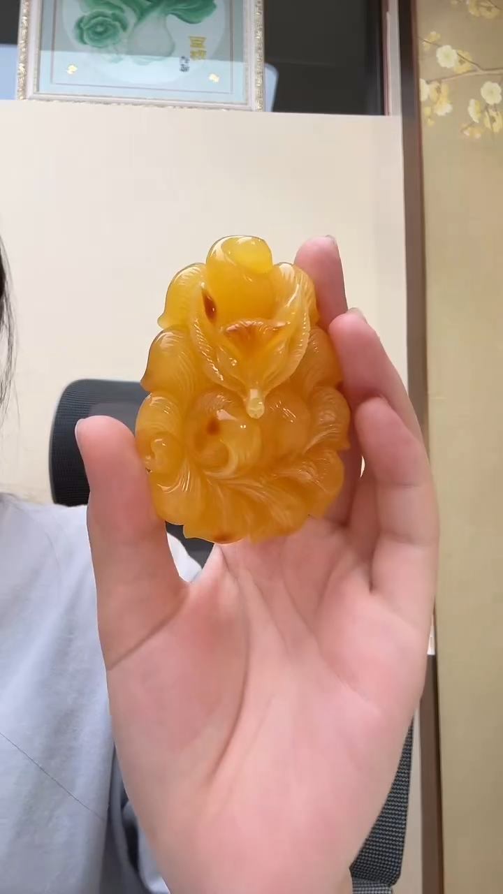 琥珀颈饰未镶嵌吊坠