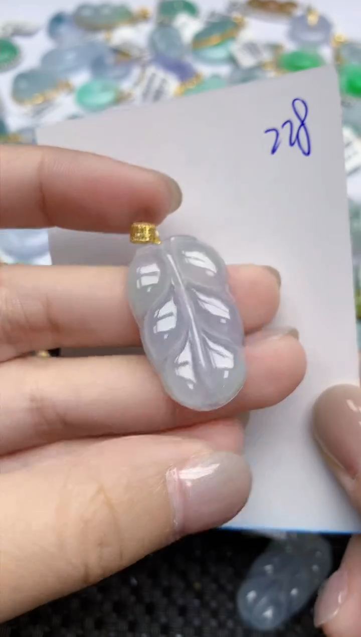 【闪购商品】翡翠颈饰18K金镶嵌天然翡翠A货