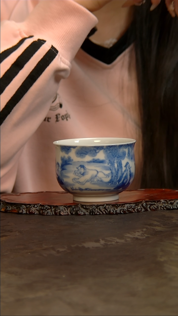 【闪购商品】青花手绘人物主人杯