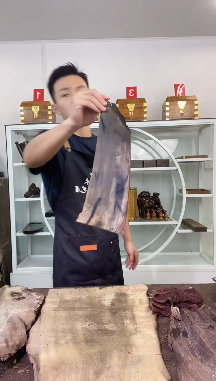 吴**天金丝楠木原料木材