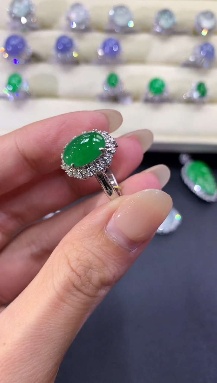 【闪购商品】翡翠戒指18K金镶嵌a159       