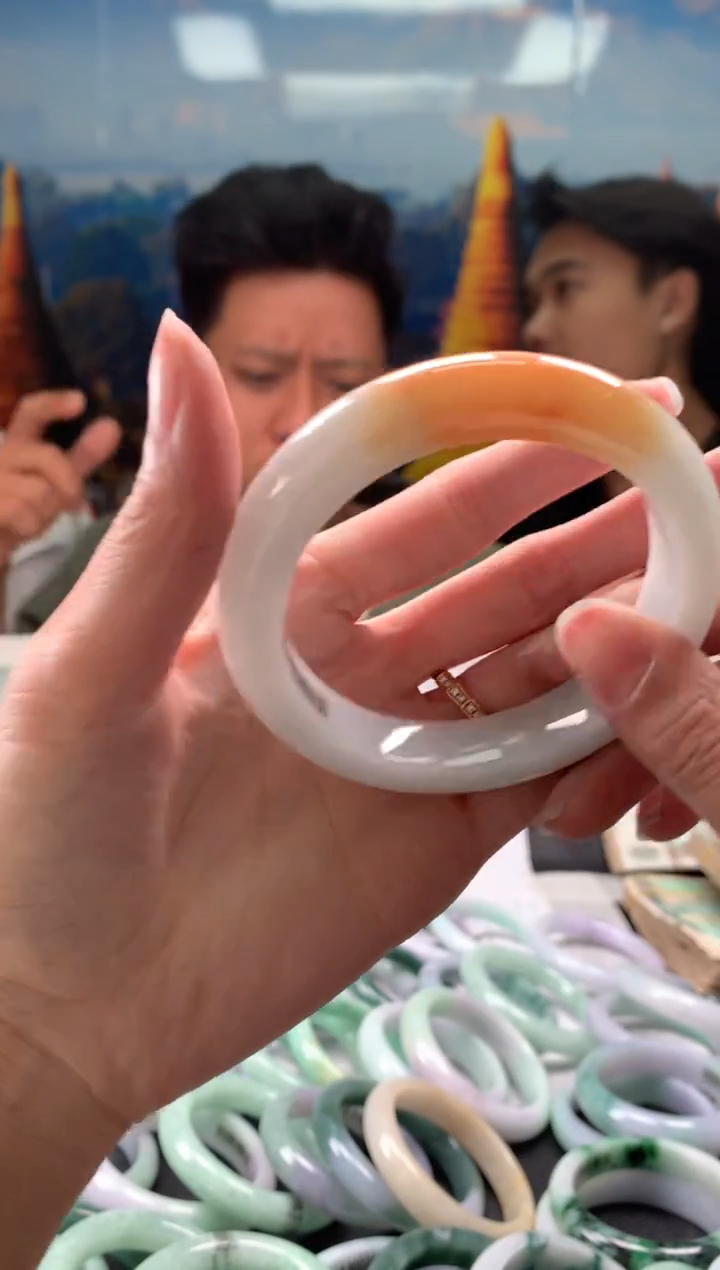 【闪购商品】翡翠手镯未镶嵌翡翠手镯 展示链接