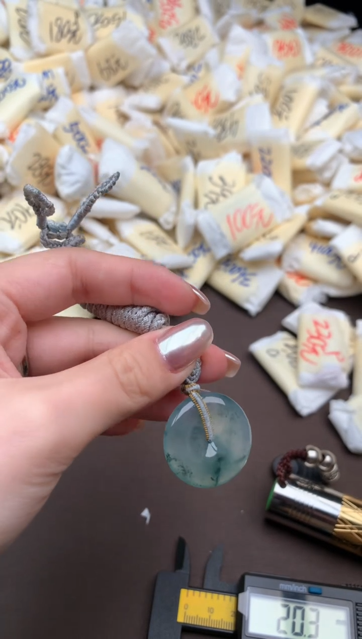 【闪购商品】翡翠挂件未镶嵌一