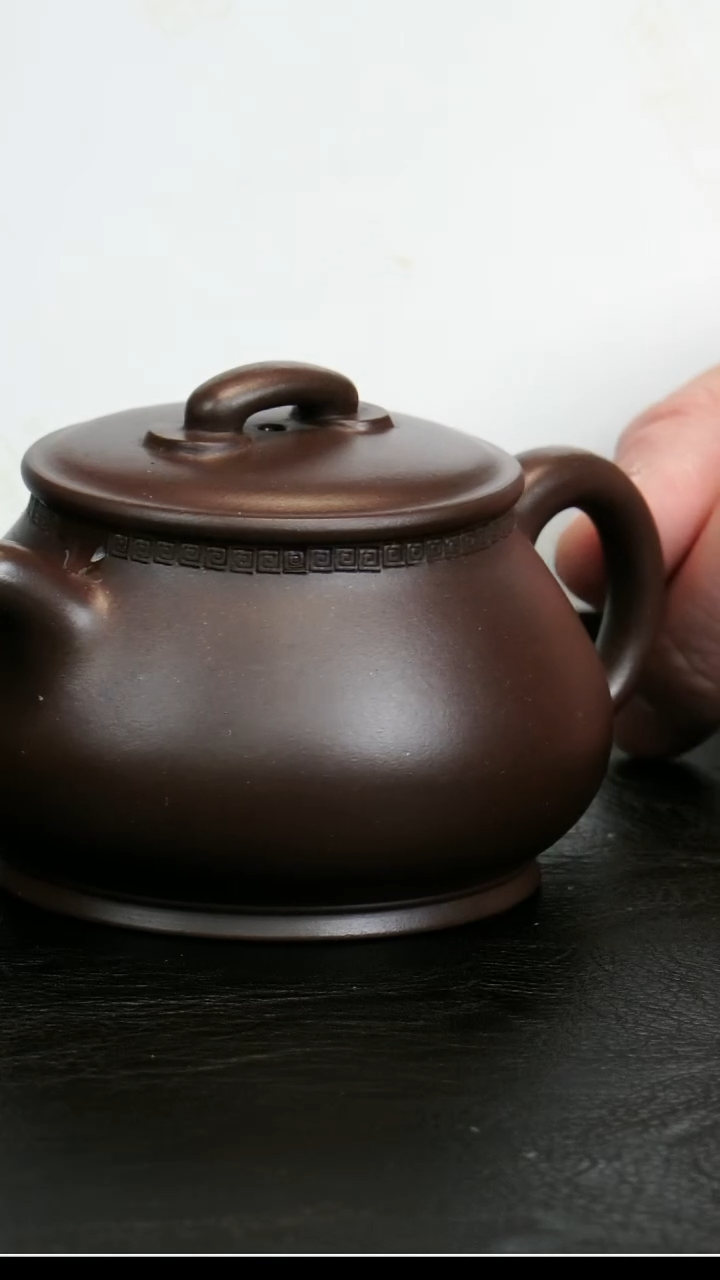 【闪购商品】紫砂茶壶革紫小如相