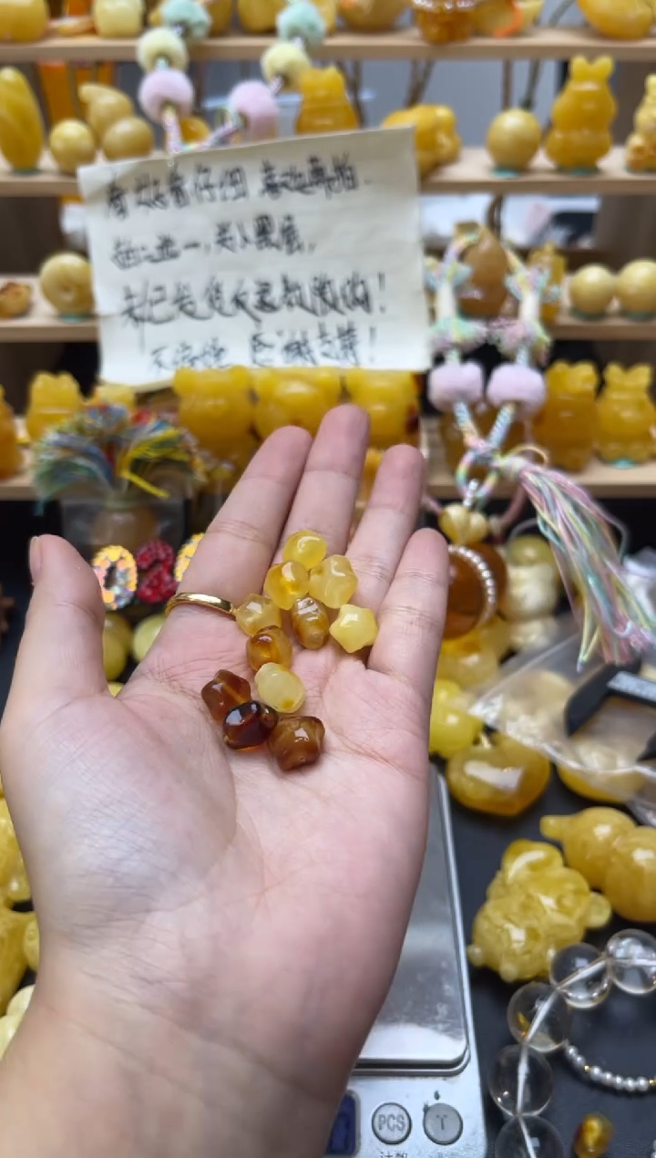 琥珀未镶嵌珠宝奇石121琥珀蜜蜡微瑕多样性随机发其一