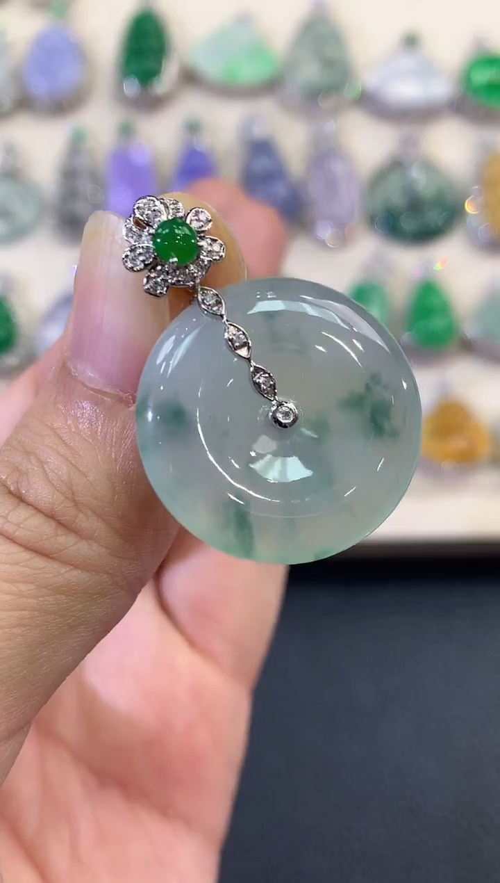 【闪购商品】翡翠吊坠(不含链)18K金镶嵌B39