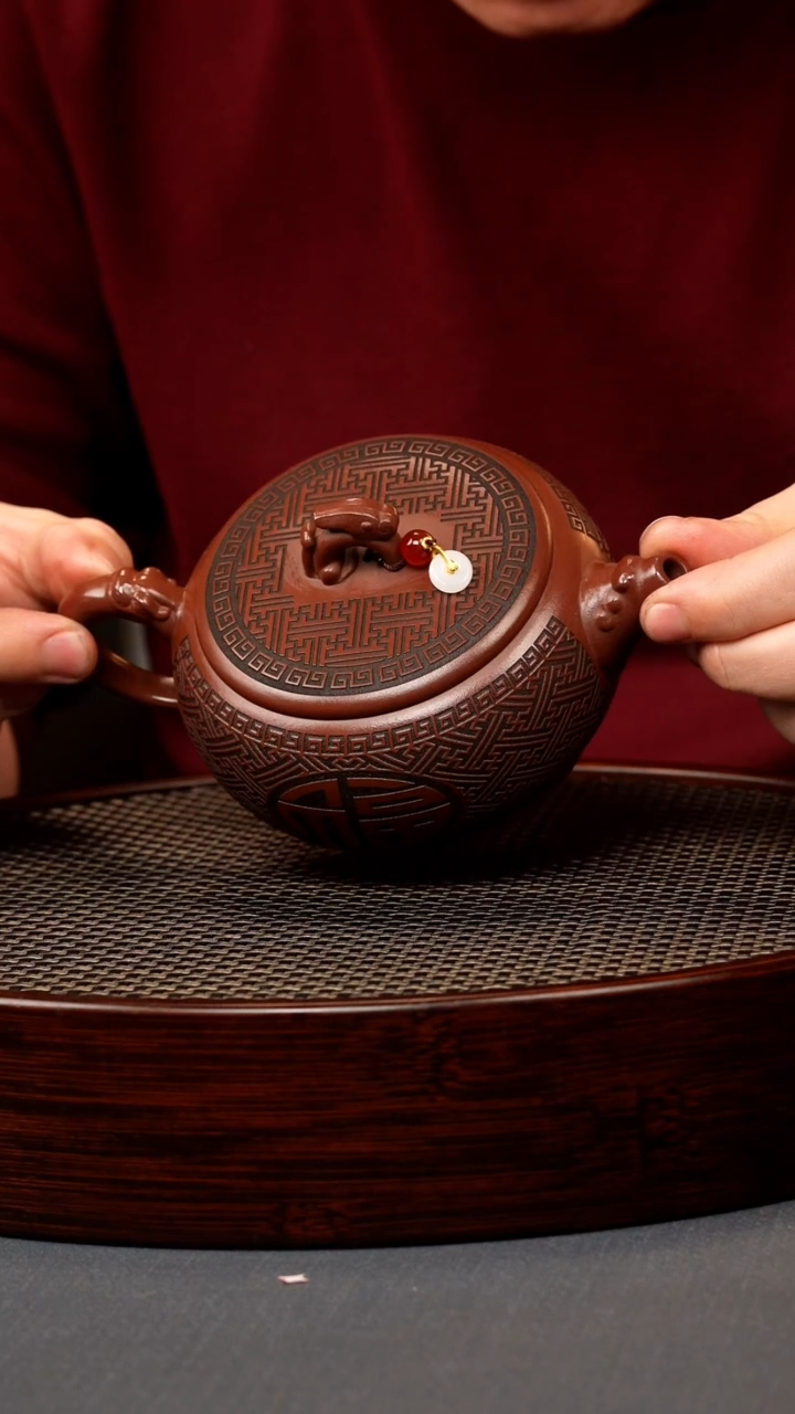 【闪购商品】紫砂茶壶龙血砂  玉兔