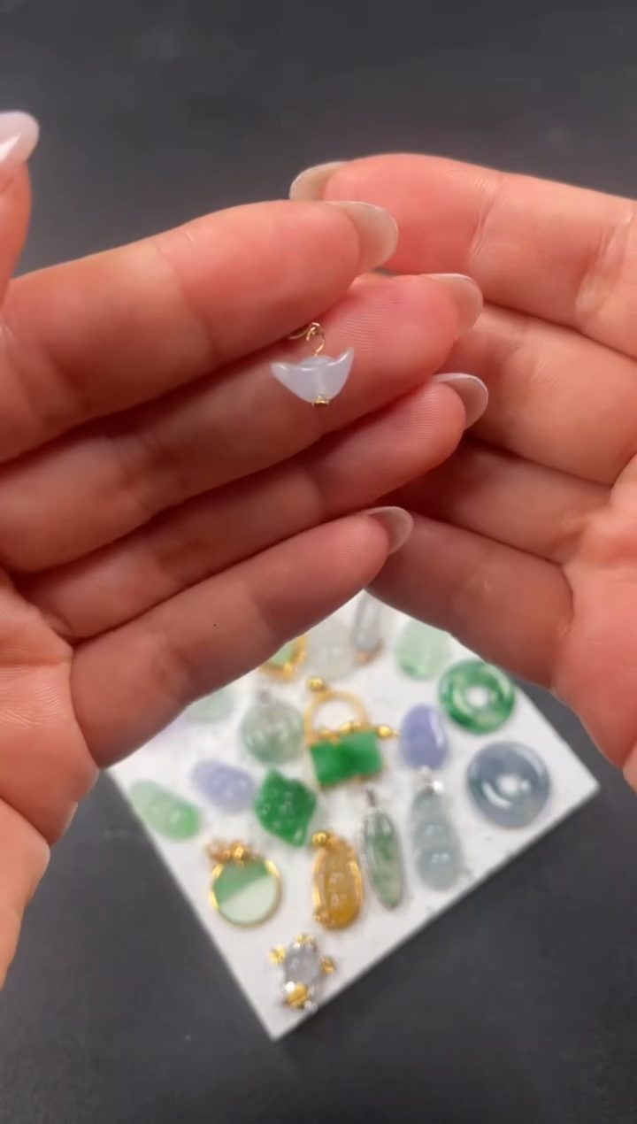 翡翠18K金镶嵌吊坠(不含链)一个  GY845