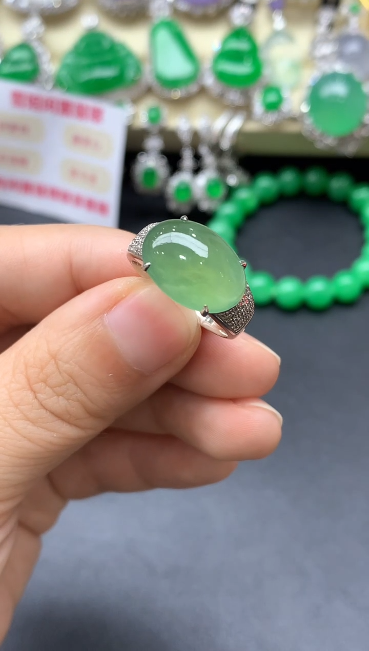 18K金镶嵌戒指翡翠542-中国好珍宝