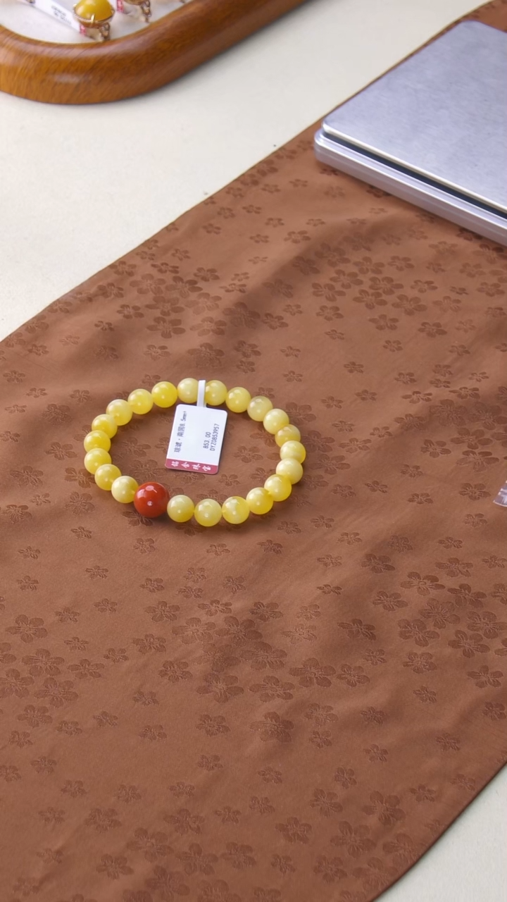 未镶嵌颈饰蜜蜡闪20，琼琥设计款8.5mm