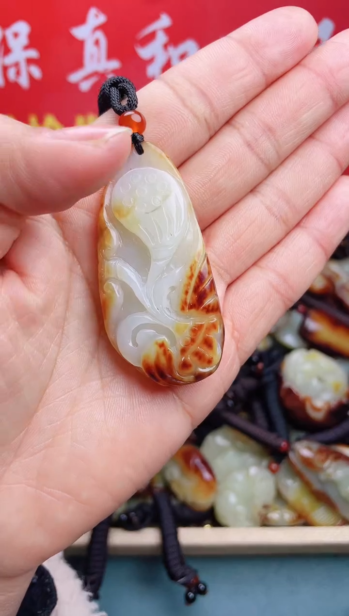 【闪购商品】和田玉颈饰未镶嵌 