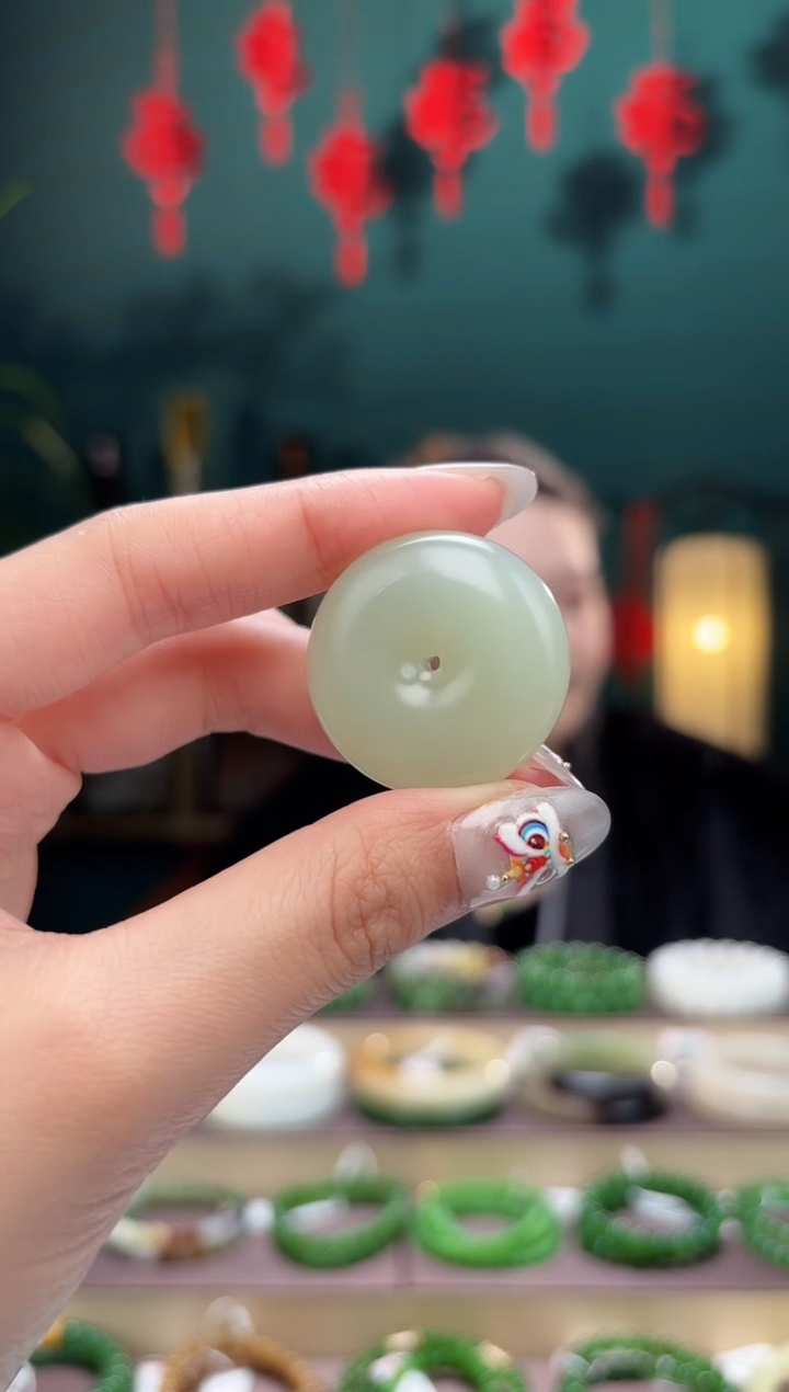 【闪购商品】和田玉吊坠(不含链)未镶嵌平安扣吊坠多样性