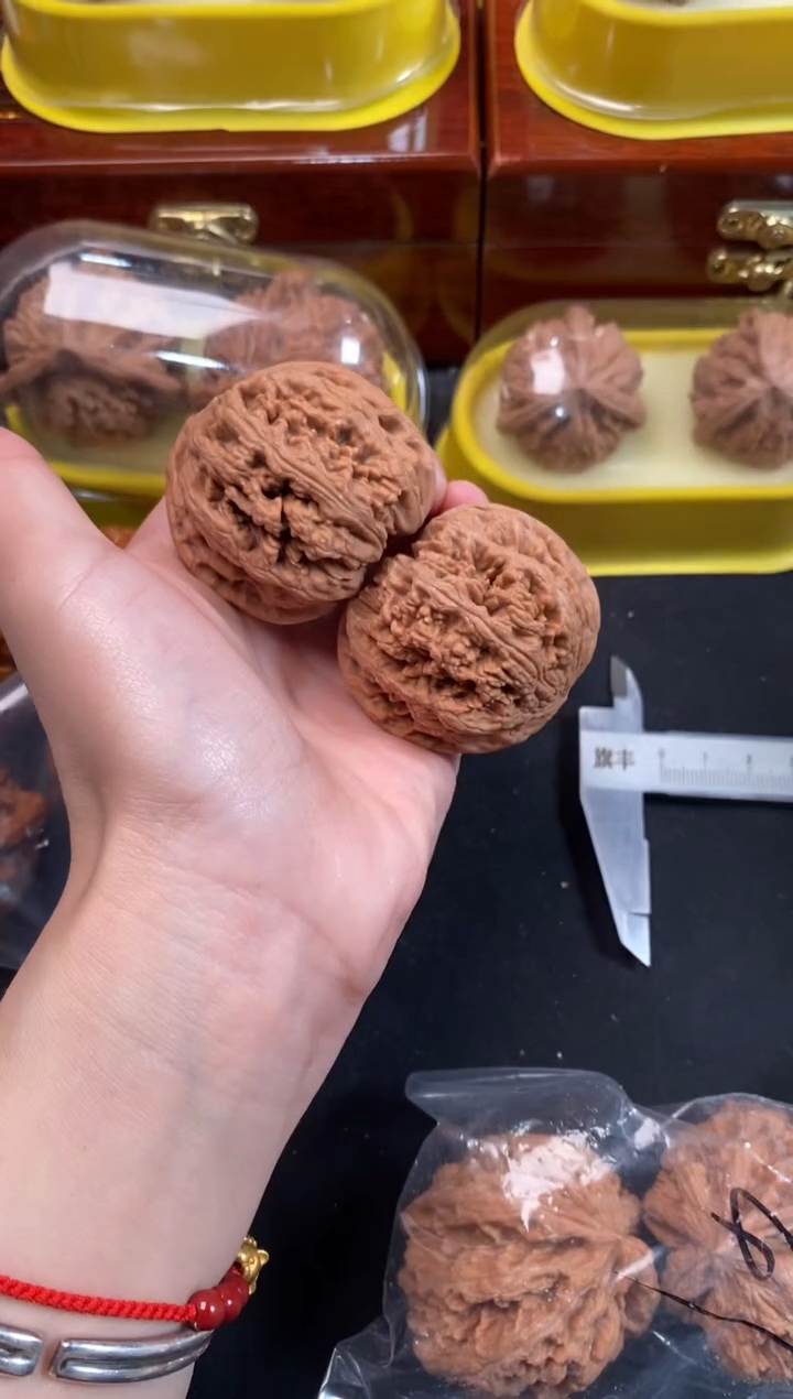 把件文玩核桃大粗筋47尺Q379