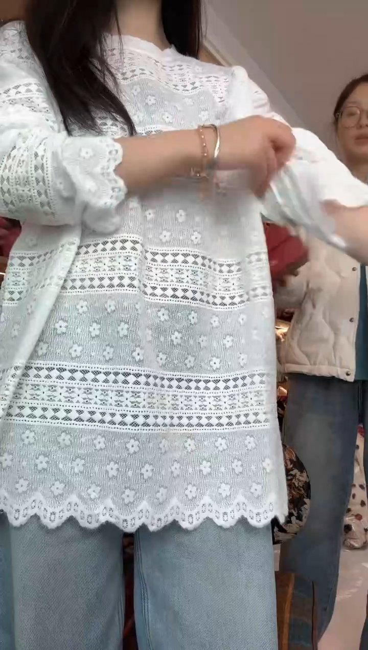 羊毛蕾丝打底   