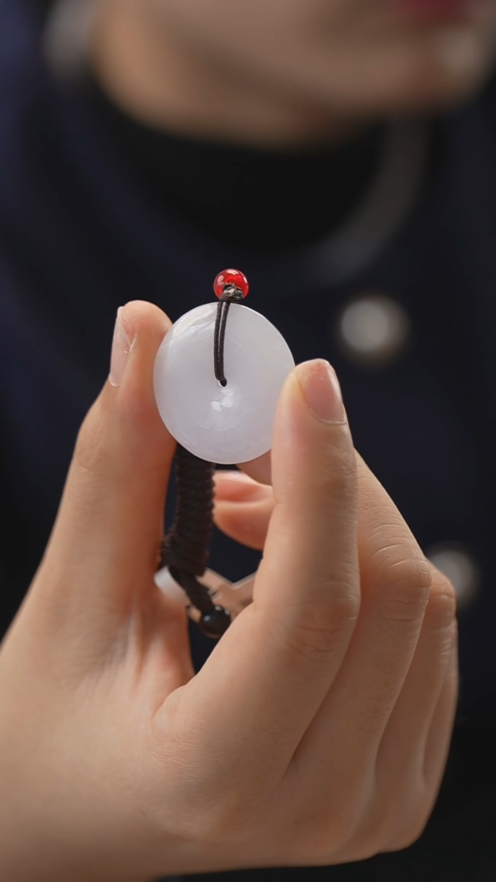 【闪购商品】翡翠颈饰未镶嵌平安扣