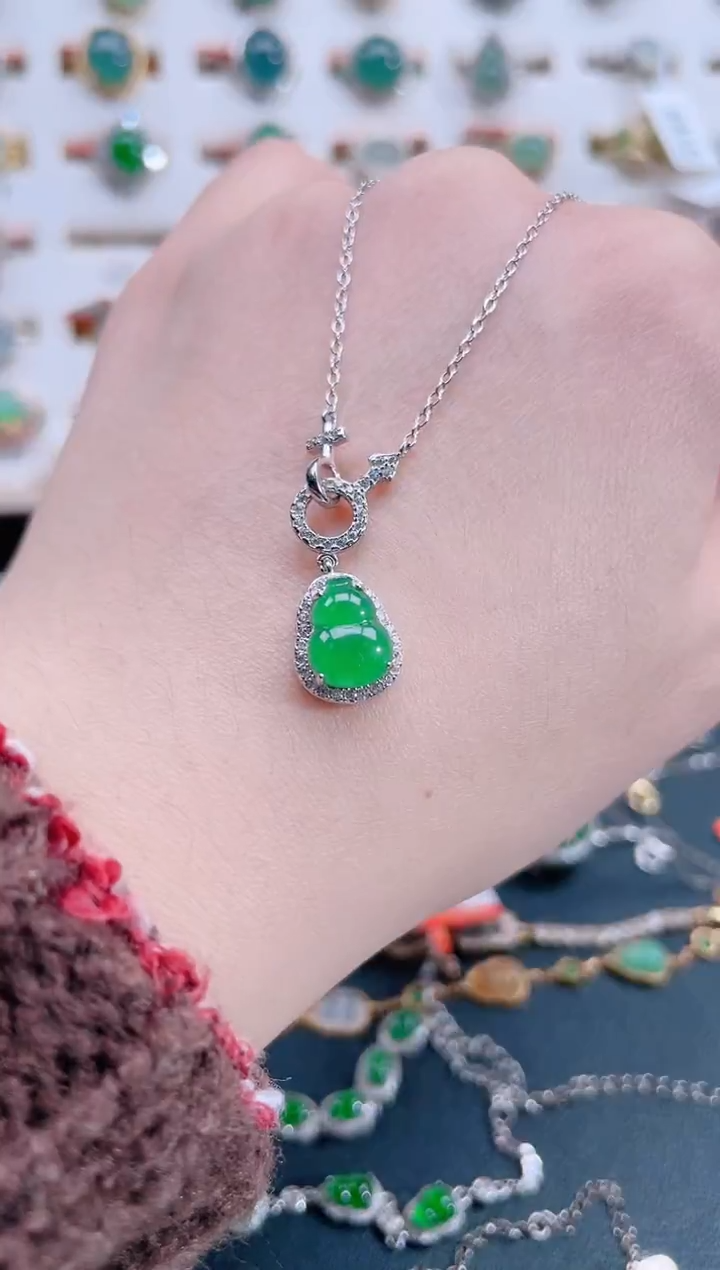 颈饰银S925镶嵌翡翠天然翡翠