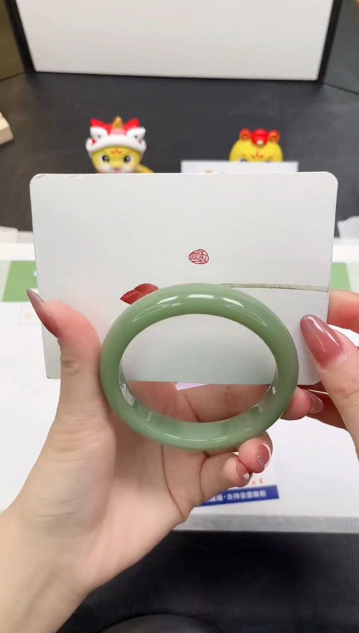 【闪购商品】石英质玉手镯未镶嵌318-60.3