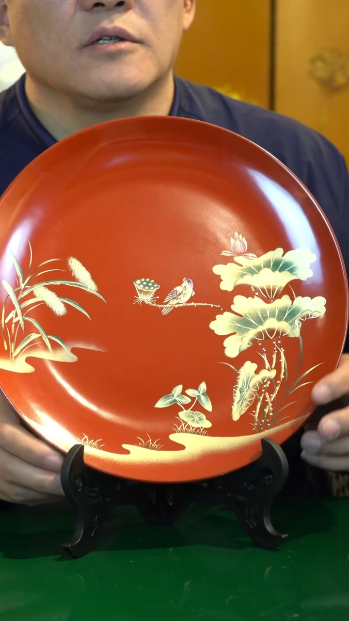 【闪购商品】ZCDQ荷韵漆立盘-红