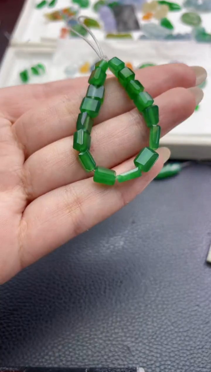 未镶嵌定制翡翠r*n珠子