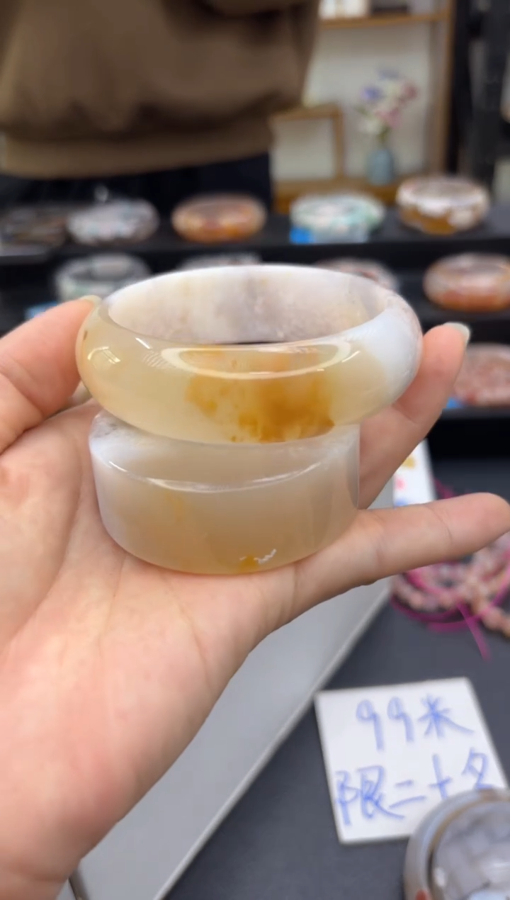 【闪购商品】石英质玉手镯未镶嵌C563(58圈赠送镯心)