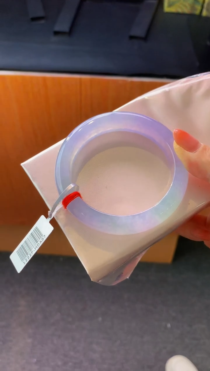 未镶嵌手镯翡翠- Q30圈口 56.8全款23.5万 定金2万