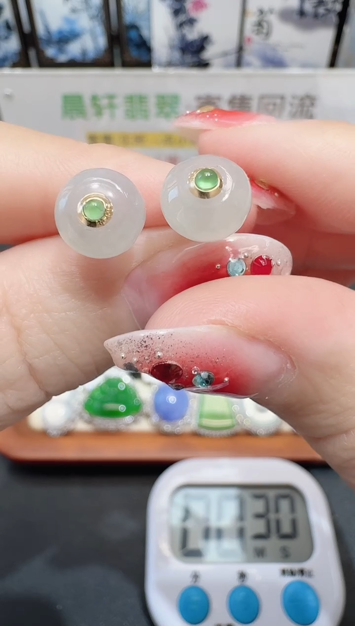 18K金镶嵌翡翠耳饰旺****W寄售回流，不退不换