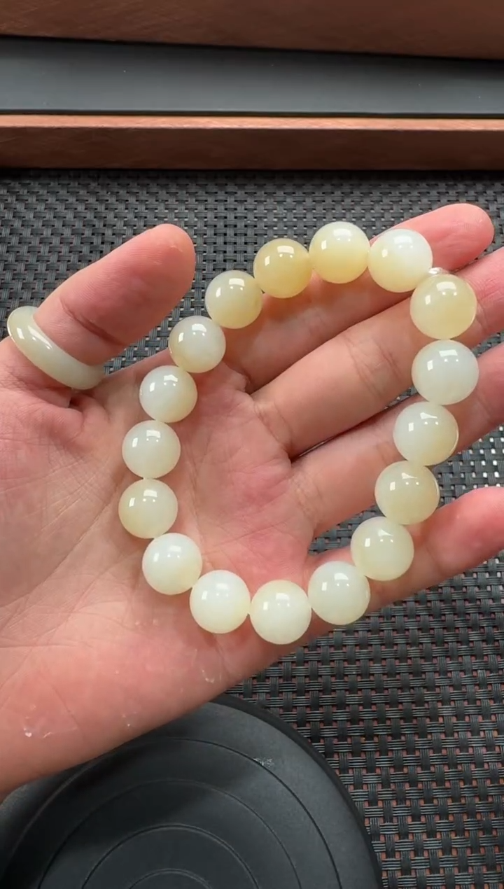 未镶嵌手串和田玉新疆和田玉金山手镯卡12