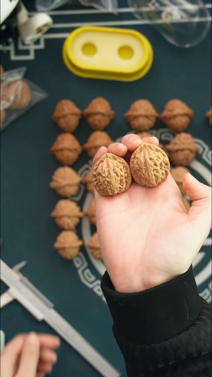 吊坠文玩核桃红锦鲤37全