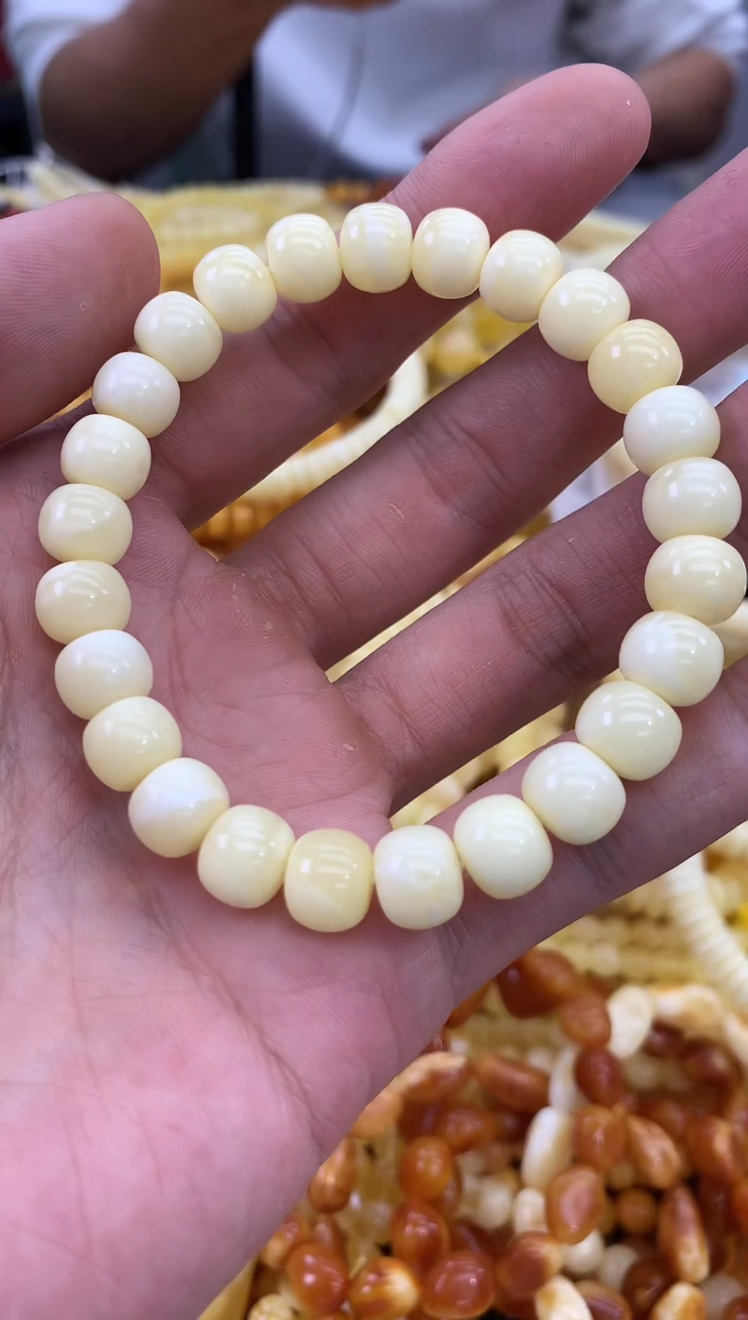 裸石蜜蜡未镶嵌手串