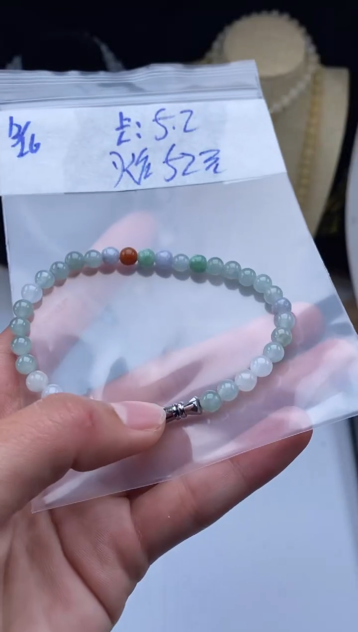 颈饰未镶嵌翡翠天然翡翠珠子