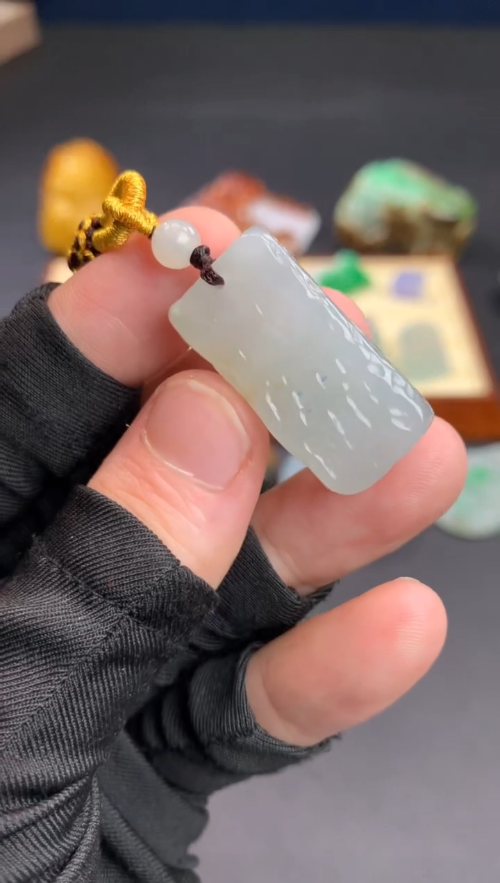 定制翡翠未镶嵌        