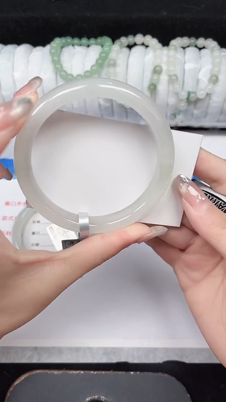 未镶嵌手镯石英质玉129-63/64