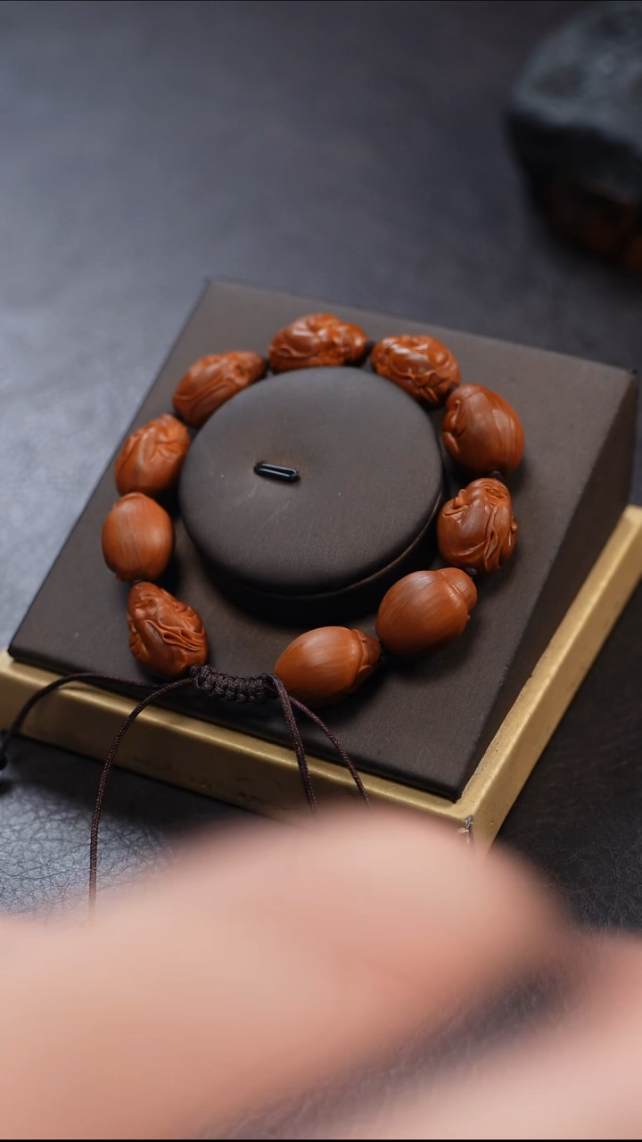 手串/手链橄榄核八万核雕文玩作品