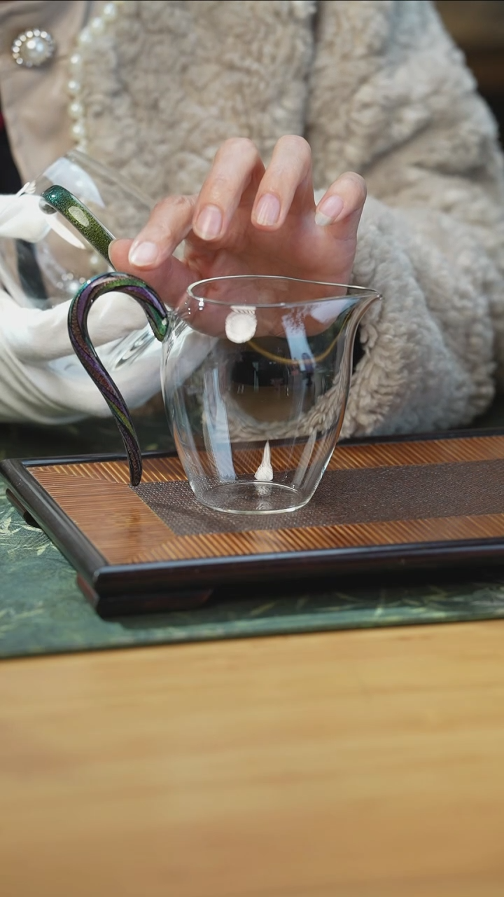 禾器悬空金玻璃蛋盅公道杯