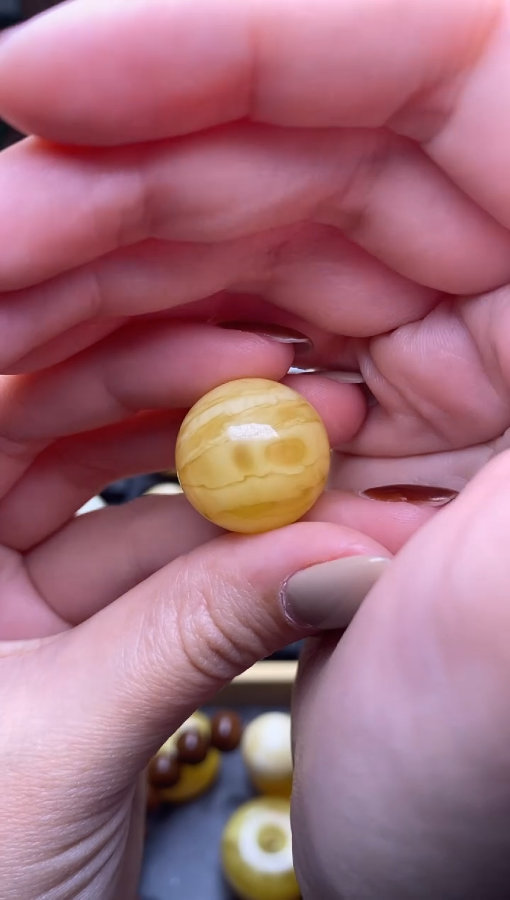 【闪购商品】琥珀裸石未镶嵌 大小姐珠宝严选241