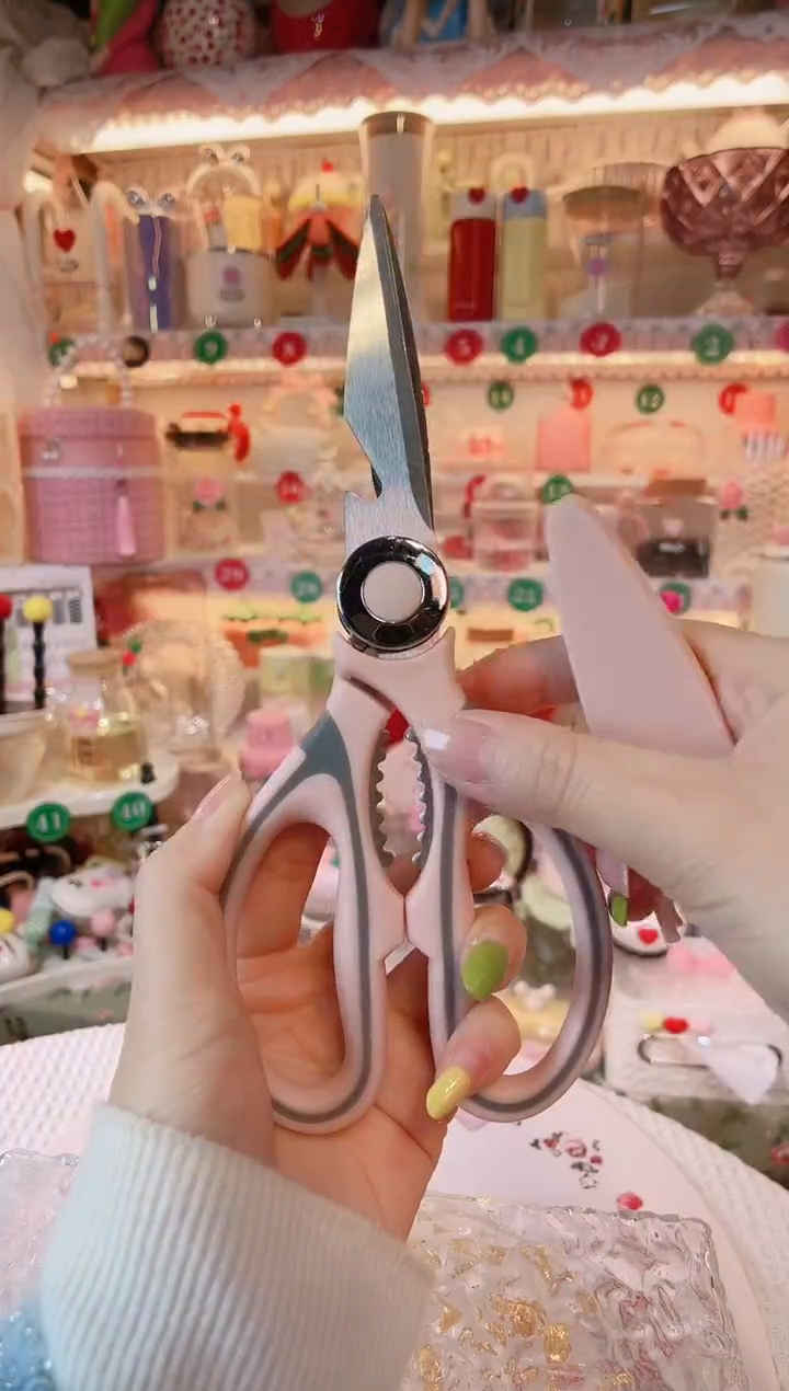 【闪购商品】摆件厨房剪刀品质好，发货快，放心拍