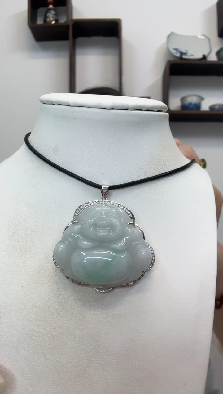 颈饰银S925镶嵌翡翠佛公