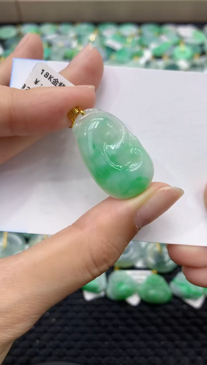 颈饰未镶嵌翡翠天然缅甸翡翠A货