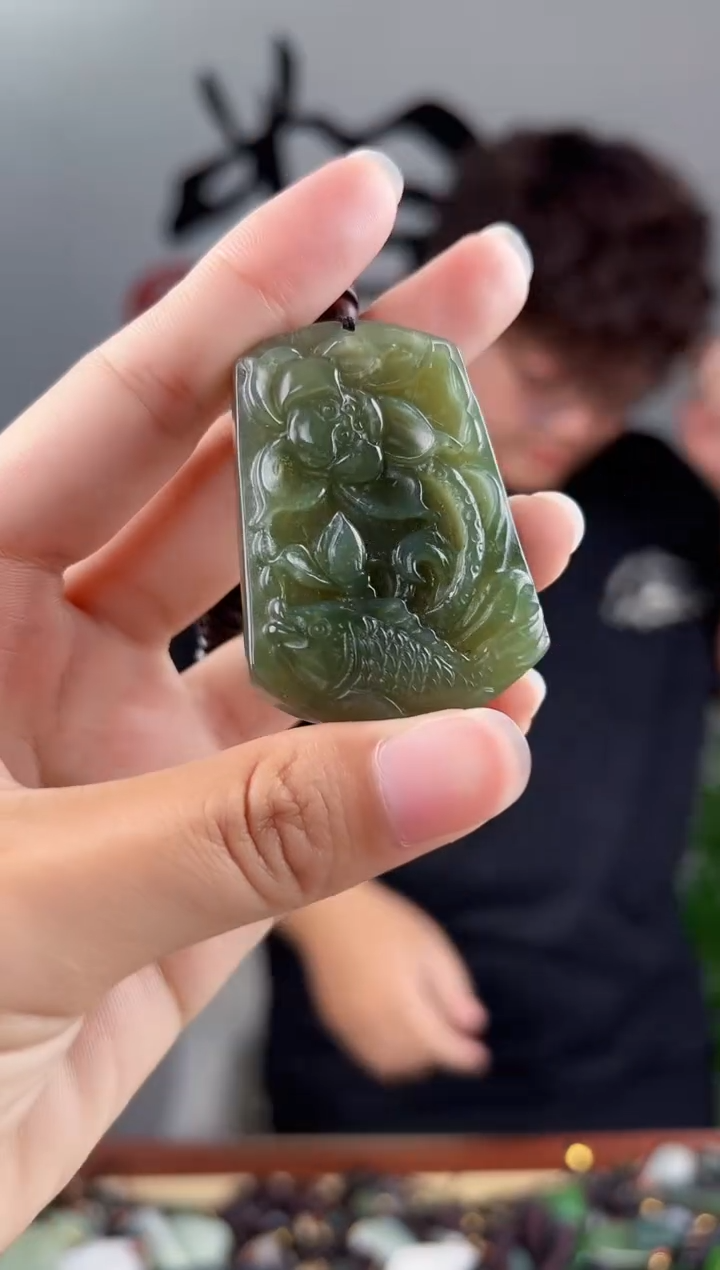 和田玉未镶嵌颈饰拍一发一，多样性发货