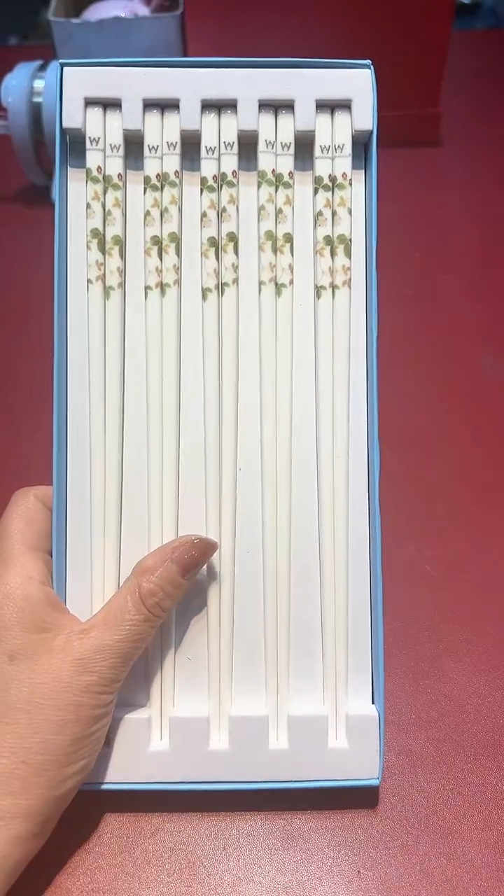 【闪购商品】瓷片锅碗瓢盆一件不剩