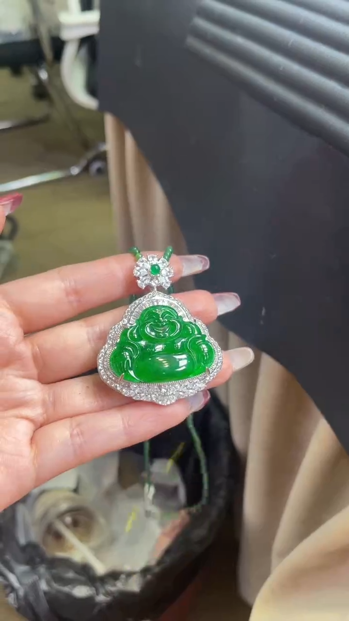 【闪购商品】翡翠颈饰未镶嵌      *229