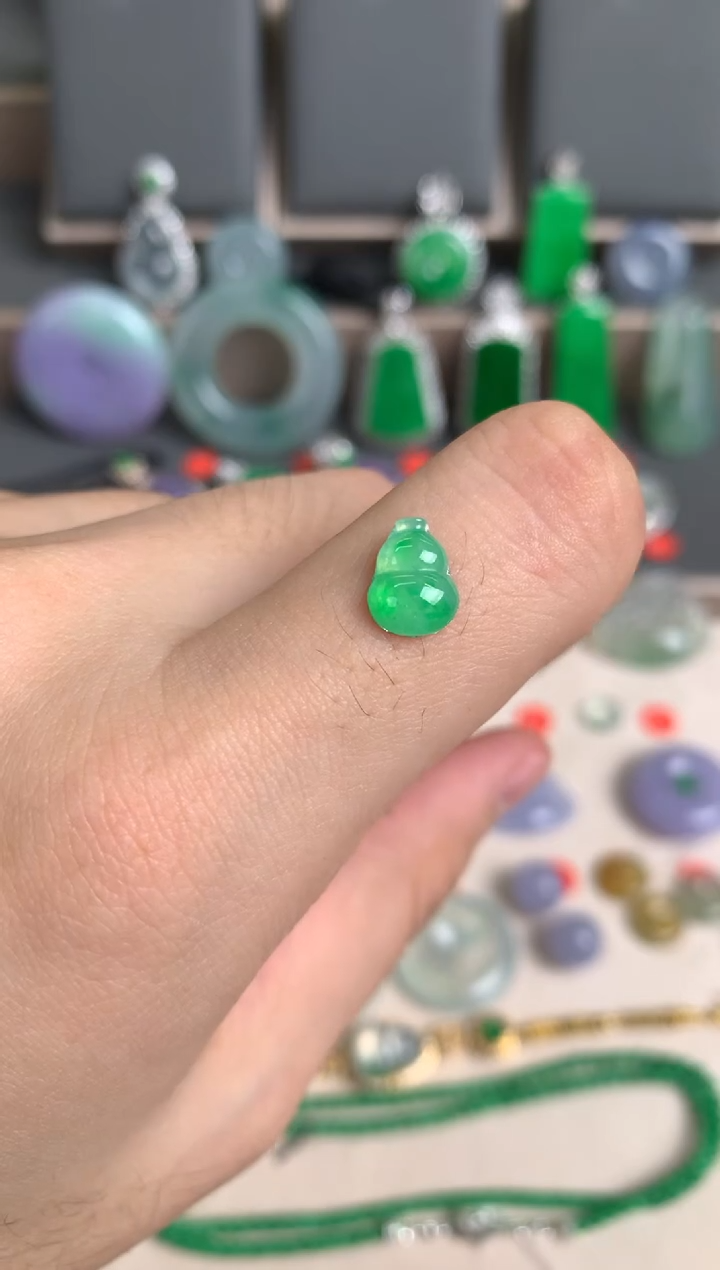 未镶嵌定制翡翠裸玉