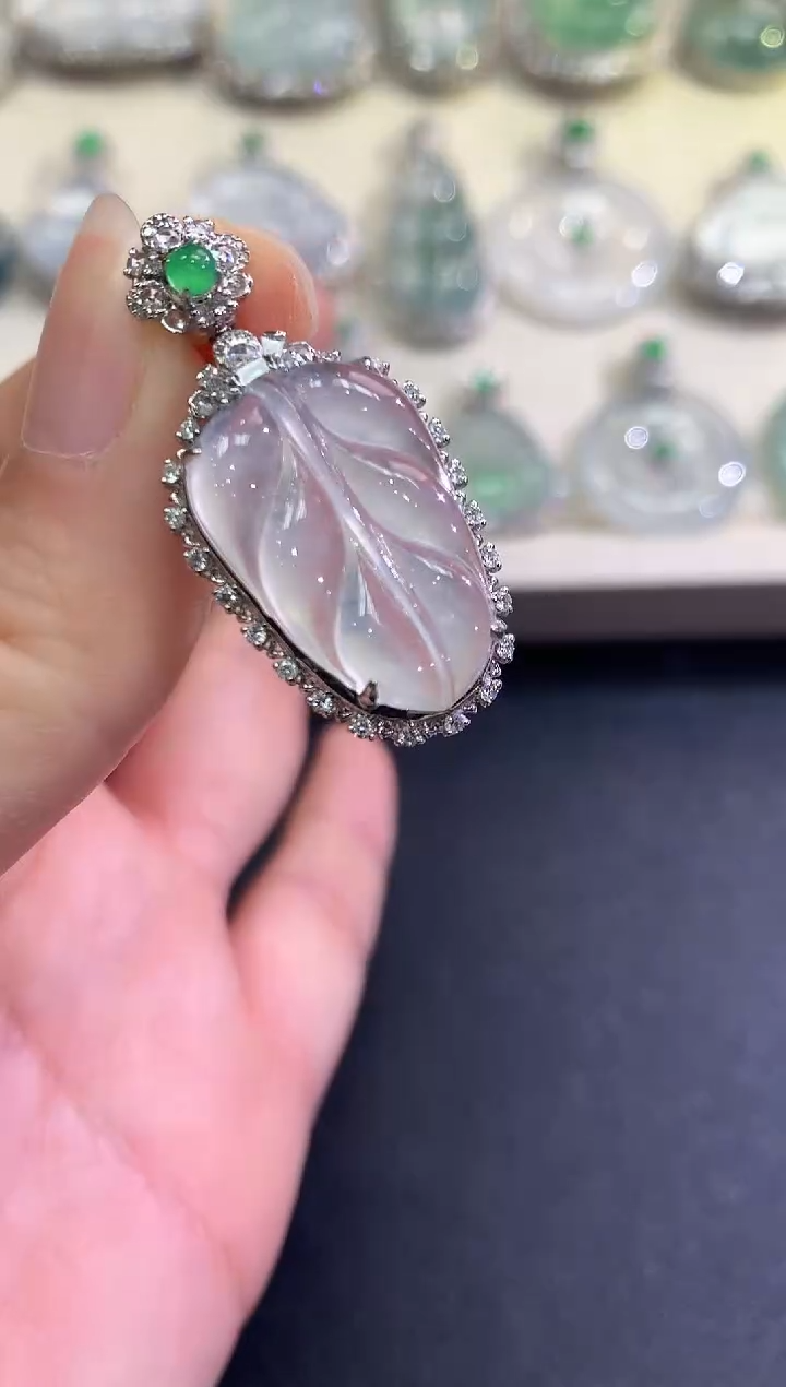 【闪购商品】翡翠颈饰18K金镶嵌B70   多样性一件发货