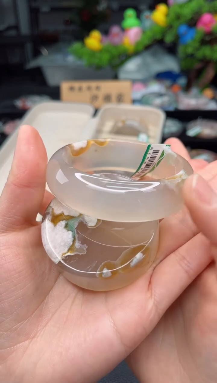 石英质玉未镶嵌手镯58圈口（赠品镯心）6159491