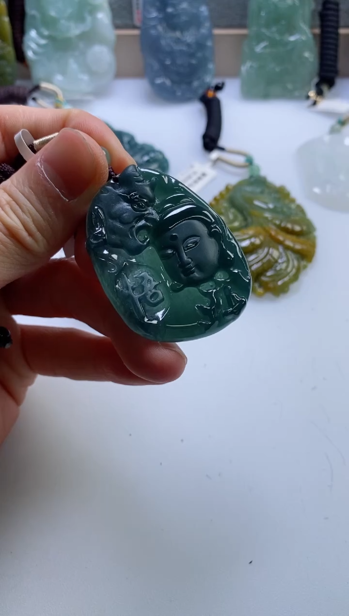 【闪购商品】翡翠挂件未镶嵌