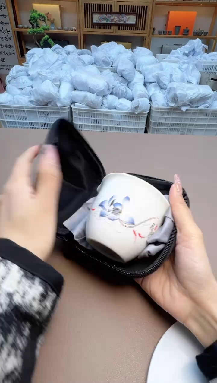 【闪购商品】摆件瓷制品S1111111111111