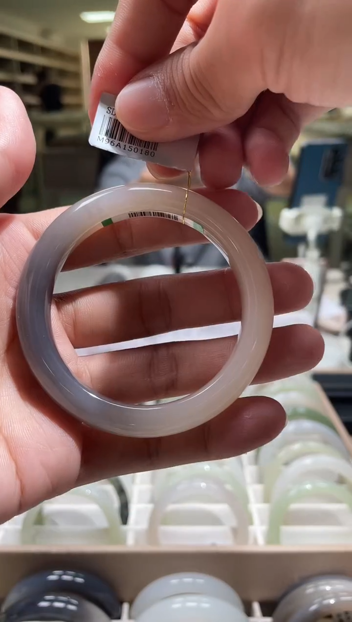 未镶嵌手镯和田玉53圈口 0180