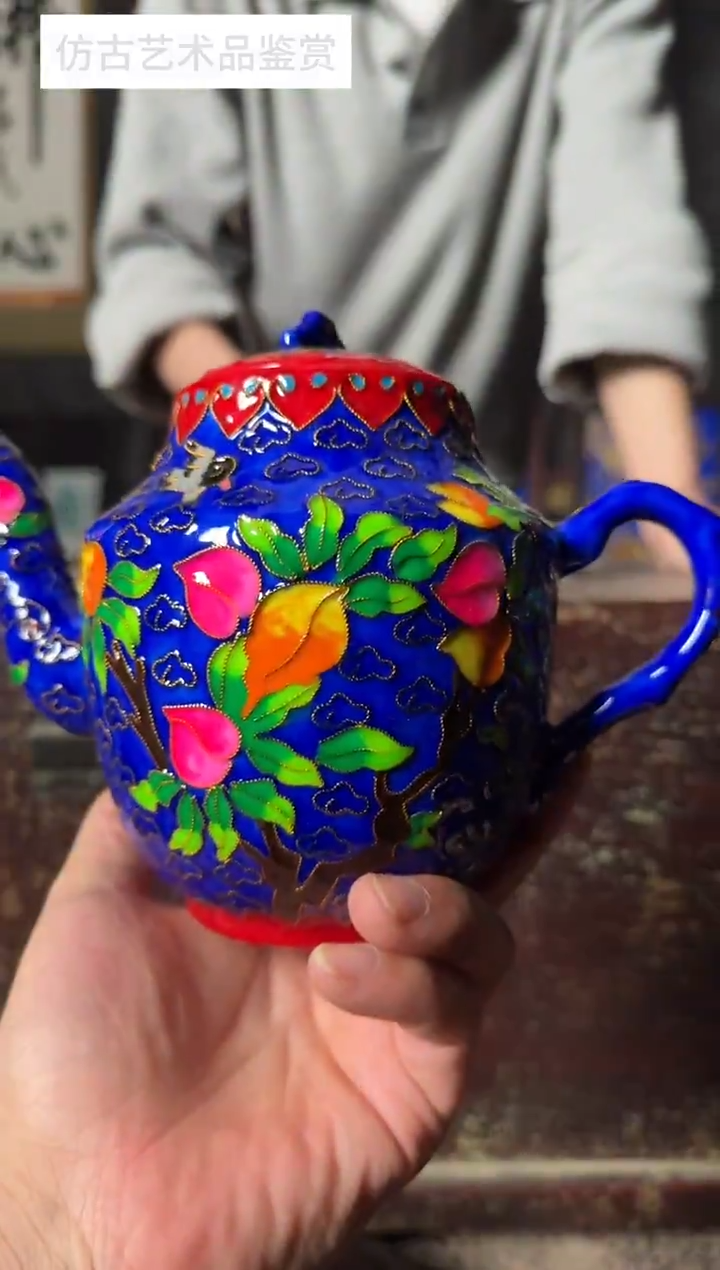 1111景德镇陶瓷摆件F24