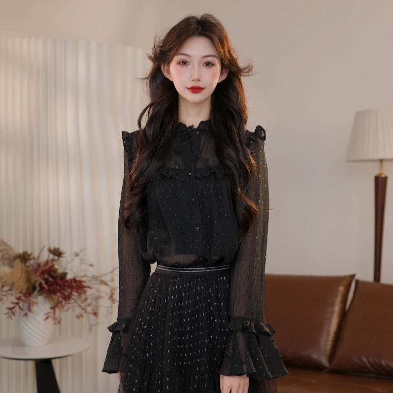 AMASS/阿玛施新款气质复古宫廷风花边波点透视纯色衬衫女5301020