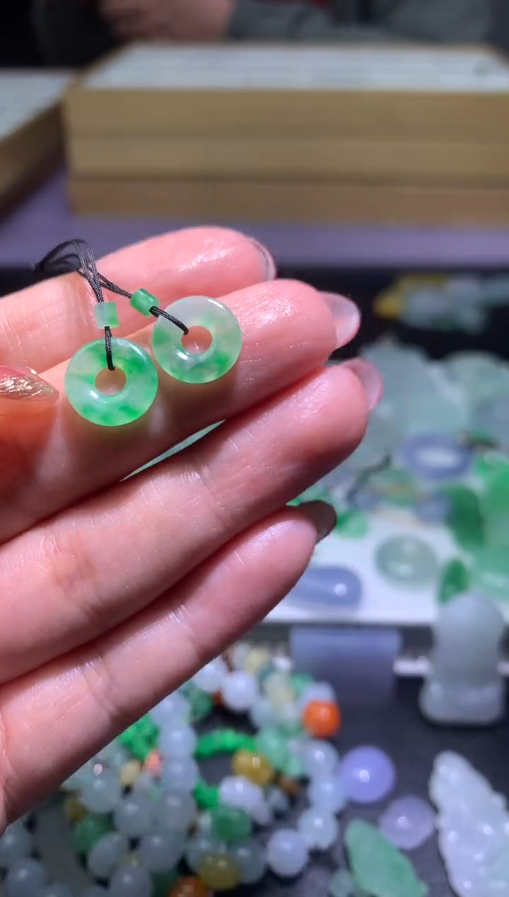 【闪购商品】定制翡翠未镶嵌毛货